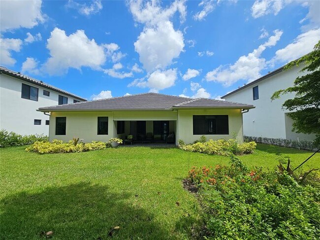 Building Photo - 10396 SW 57th Ct