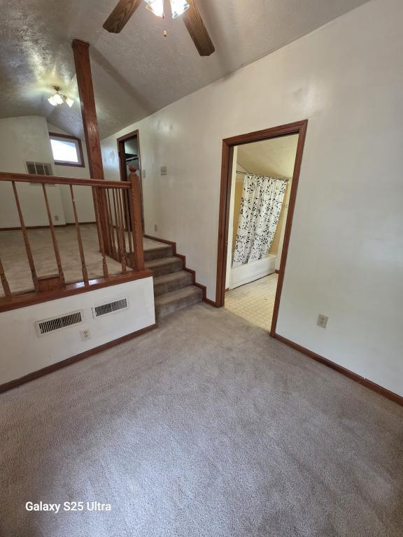 Building Photo - 820 S Locke St