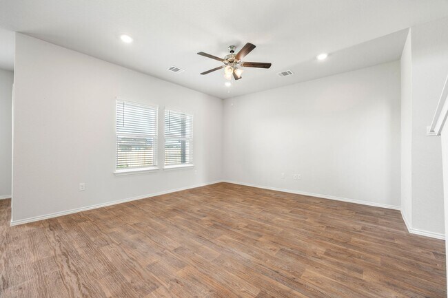 Building Photo - 4 Weeks Free!! Like New Home In The Preserve at Medina!!!