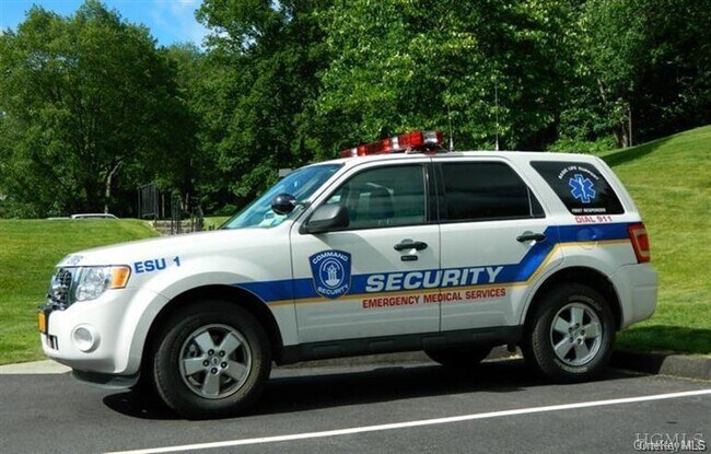 Building Photo - 555 Heritage Hills