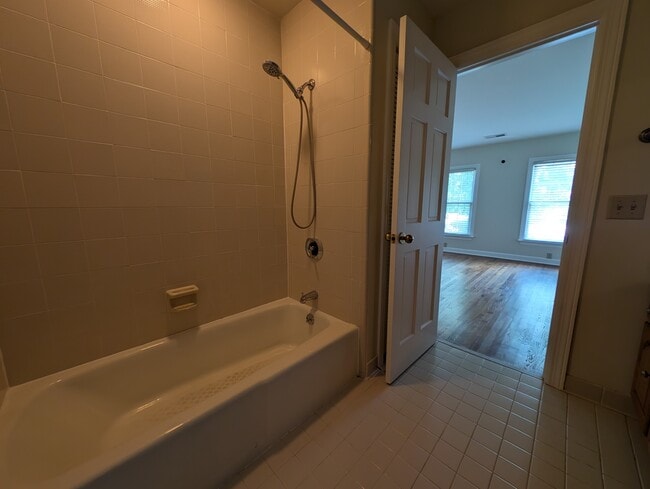 Building Photo - 407 Clairton Ct