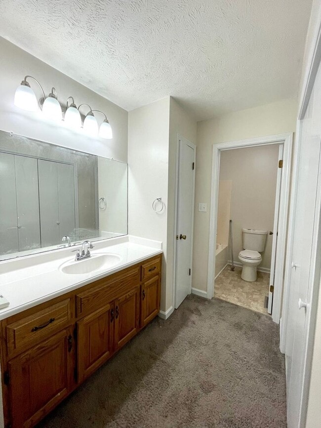 Building Photo - *Reduced Rent* Home Sweet Home