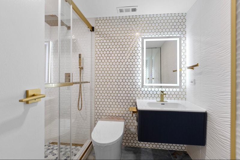 Building Photo - 711 W Gordon Terrace