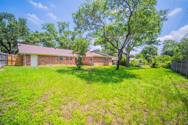 Building Photo - 6925 Wycliff St