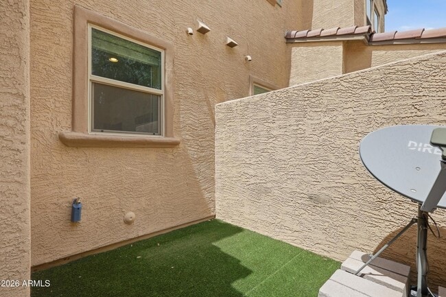 Building Photo - 14870 W Encanto Blvd