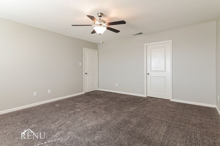 Building Photo - 6610 Charleston Dr