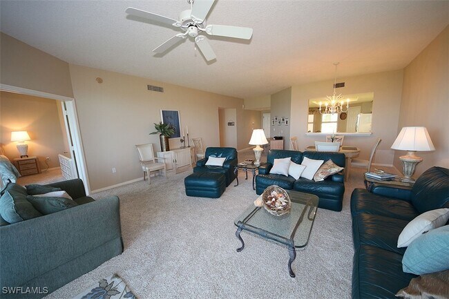 Building Photo - 265 Barefoot Beach Blvd