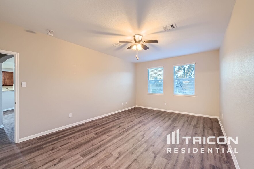 Building Photo - 2963 Autumn Brook Ln
