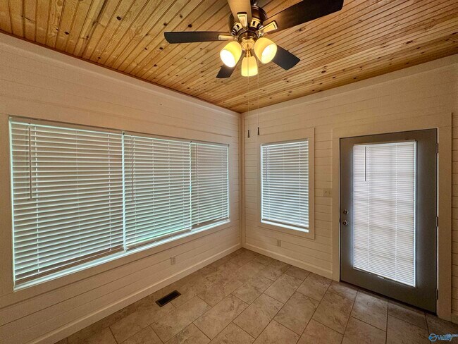 Building Photo - 126 Spano Rd