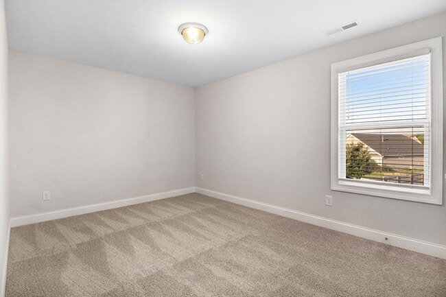 Building Photo - 106 Salmon Ln