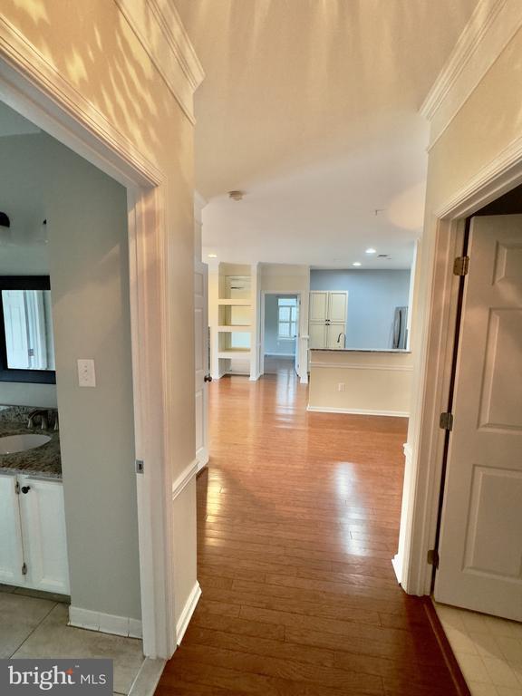 Building Photo - 6553 Grange Ln