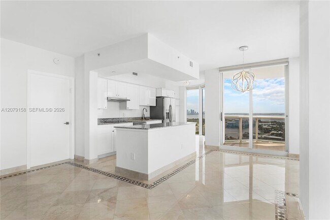 Building Photo - 4779 Collins Ave