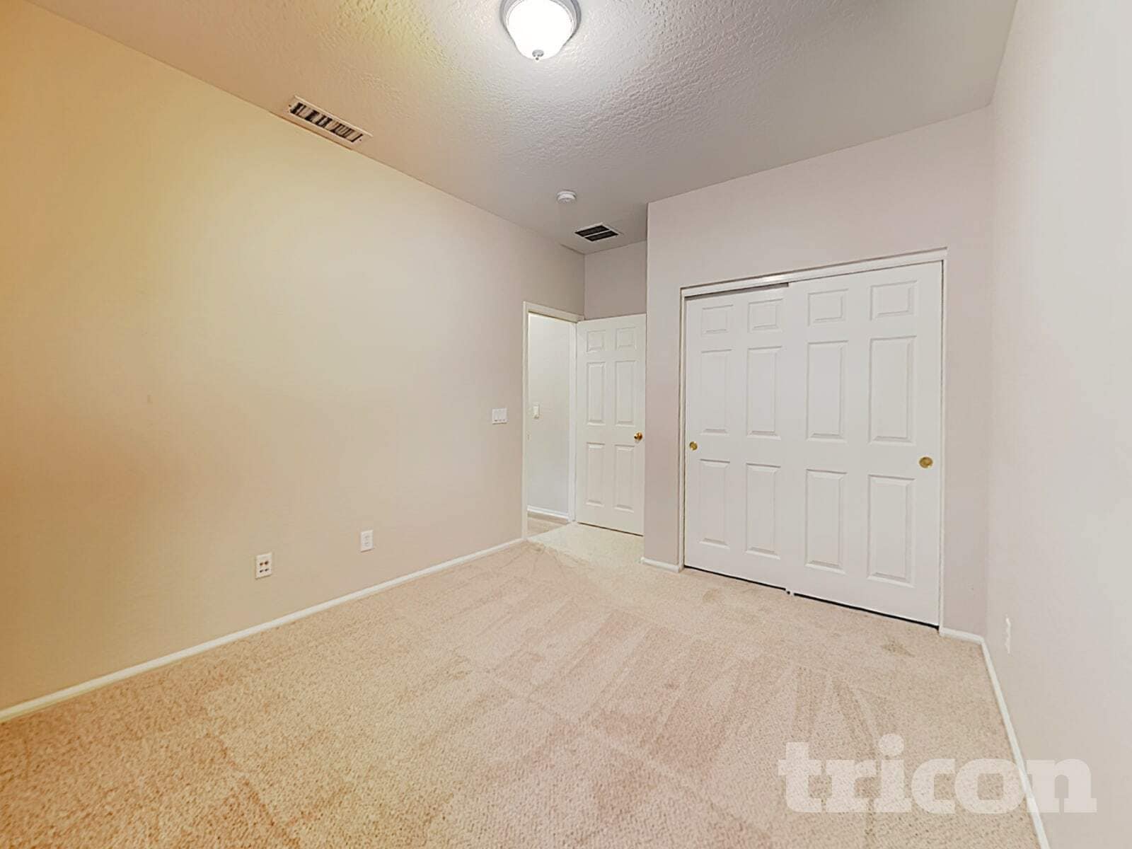 Building Photo - 13732 W Mauna Loa Ln