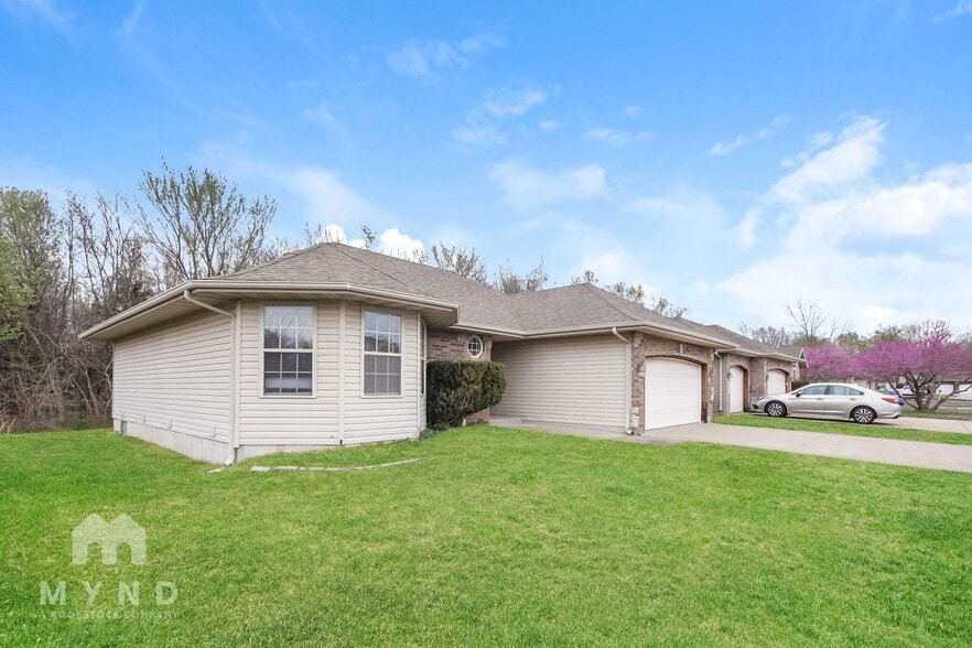 Building Photo - 413 Denton Cir