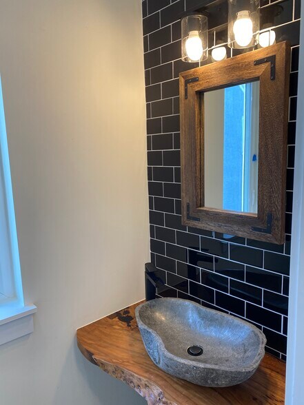 Building Photo - 3406 Conrad St