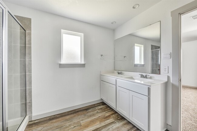 Building Photo - 1004 Great Barracuda Ln