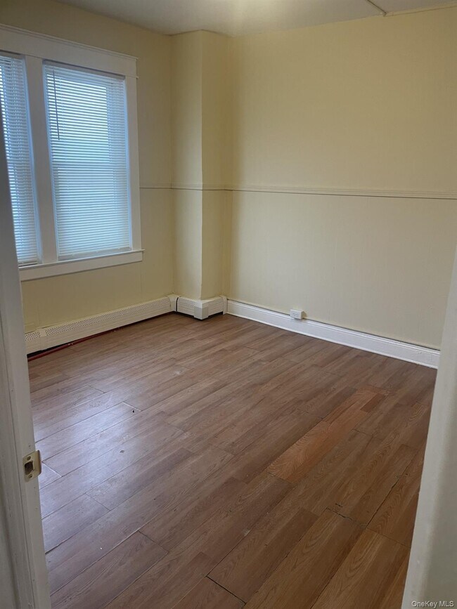 Building Photo - 61 Larkfield Rd