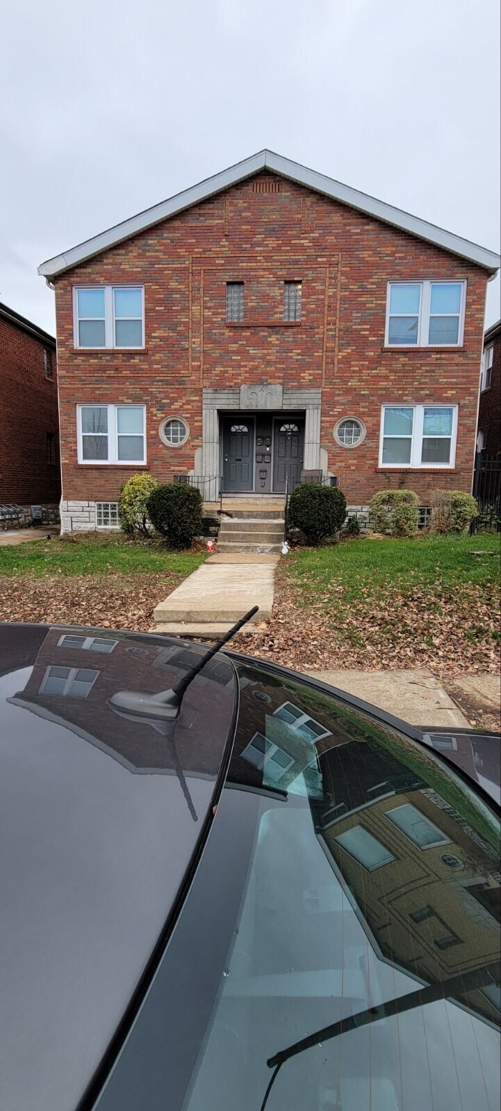 Building Photo - 3718 Chippewa St