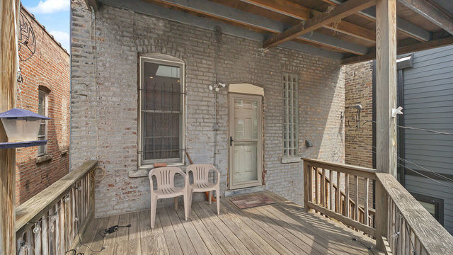 Building Photo - 1352 N Oakley Blvd