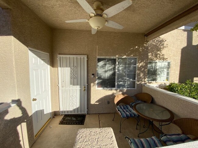 Building Photo - 3327 Erva St