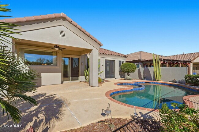 Building Photo - 15707 E Cactus Dr