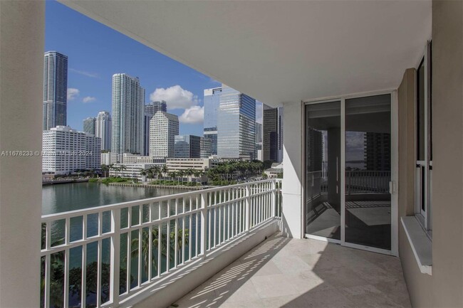 Building Photo - 701 Brickell Key Blvd