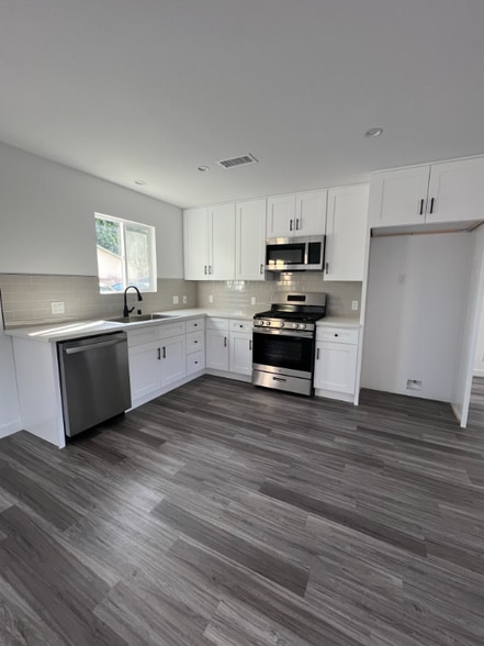 Building Photo - 3143 W Lanerose Dr