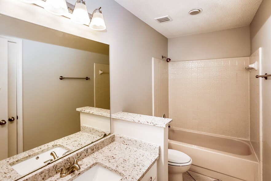 Building Photo - 4378 Bunker Hill Dr