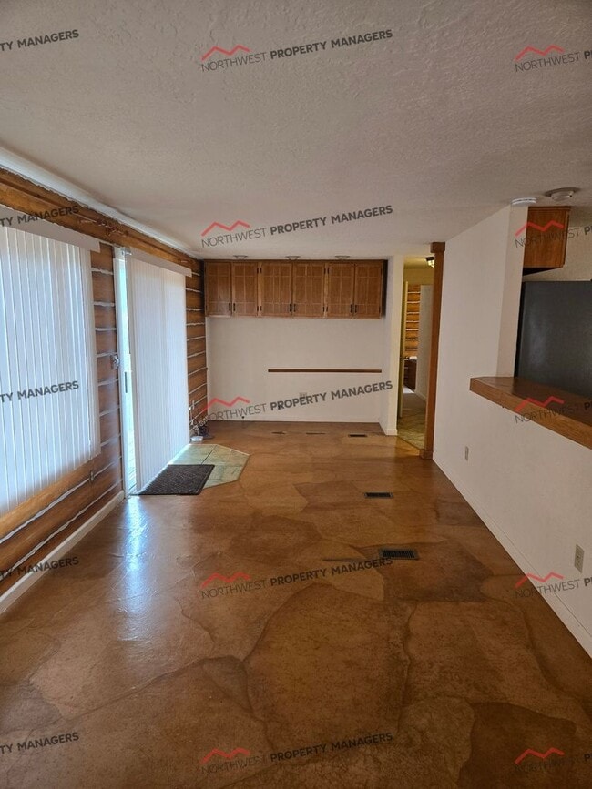 Building Photo - STATUS: *RENTED*| R66C | $1395 + $200 flat rate utility surcharge W/S/E