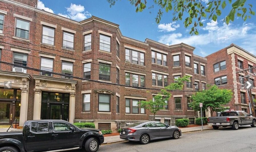 Building Photo - 17 Stearns Rd