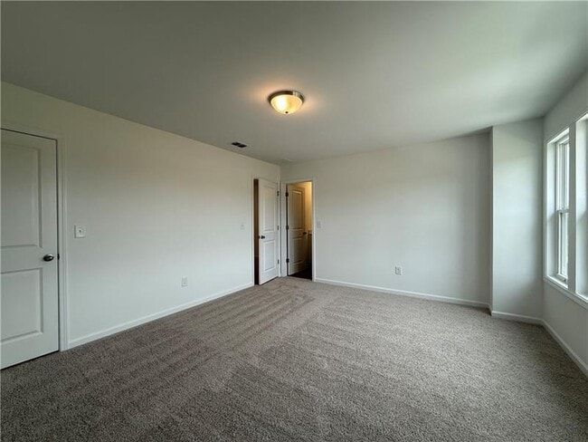 Building Photo - 5449 Hargrove Way