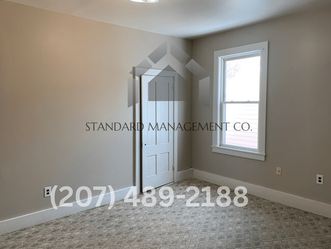 Building Photo - 15 Kennebec St