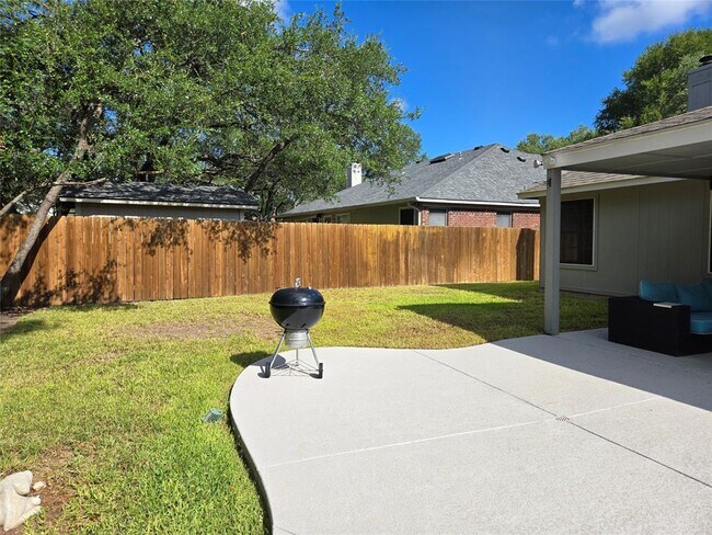 Building Photo - 4701 Muskdeer Dr