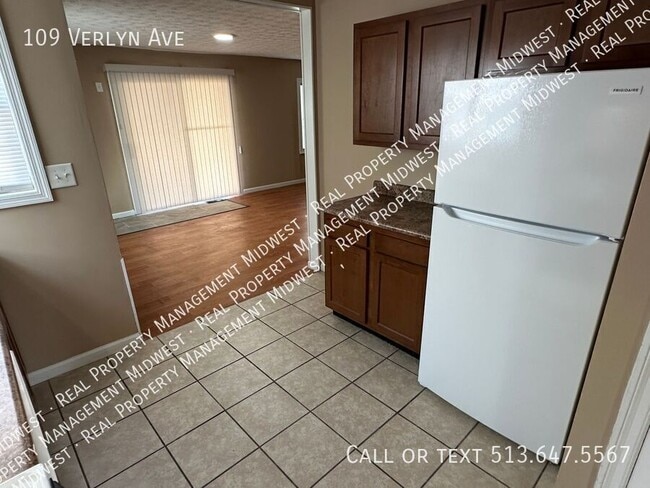 Building Photo - 109 Verlyn Ave