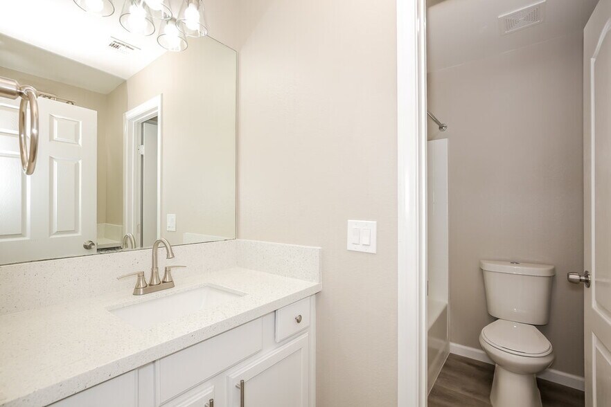 Building Photo - 4237 Telstar Ct