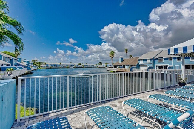 Building Photo - 1521 Ocean Dunes Cir