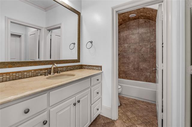 Building Photo - 3759 Broadmoor Way