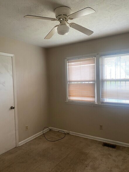 Building Photo - 6165 Timberland Dr