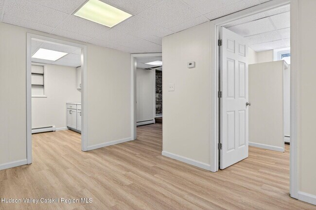 Building Photo - 21 Ulster Ave