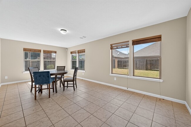 Building Photo - 16506 Lanesborough Dr