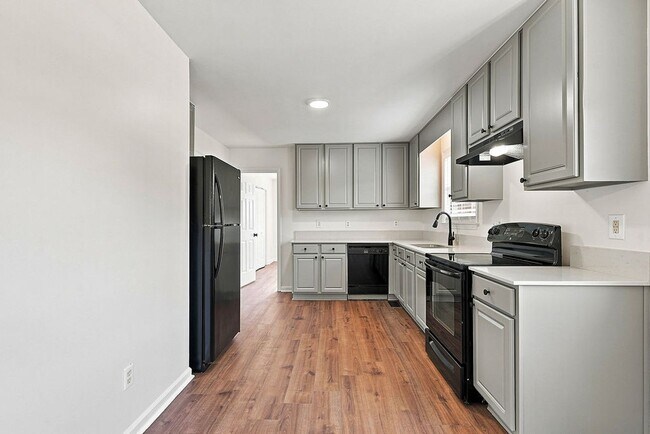 Building Photo - 928 S Willhaven Dr