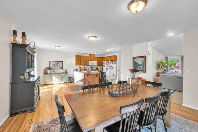 Building Photo - 19346 Sunset Springs Dr