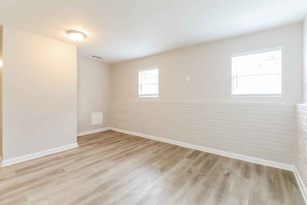 Building Photo - 553 Ransom Way