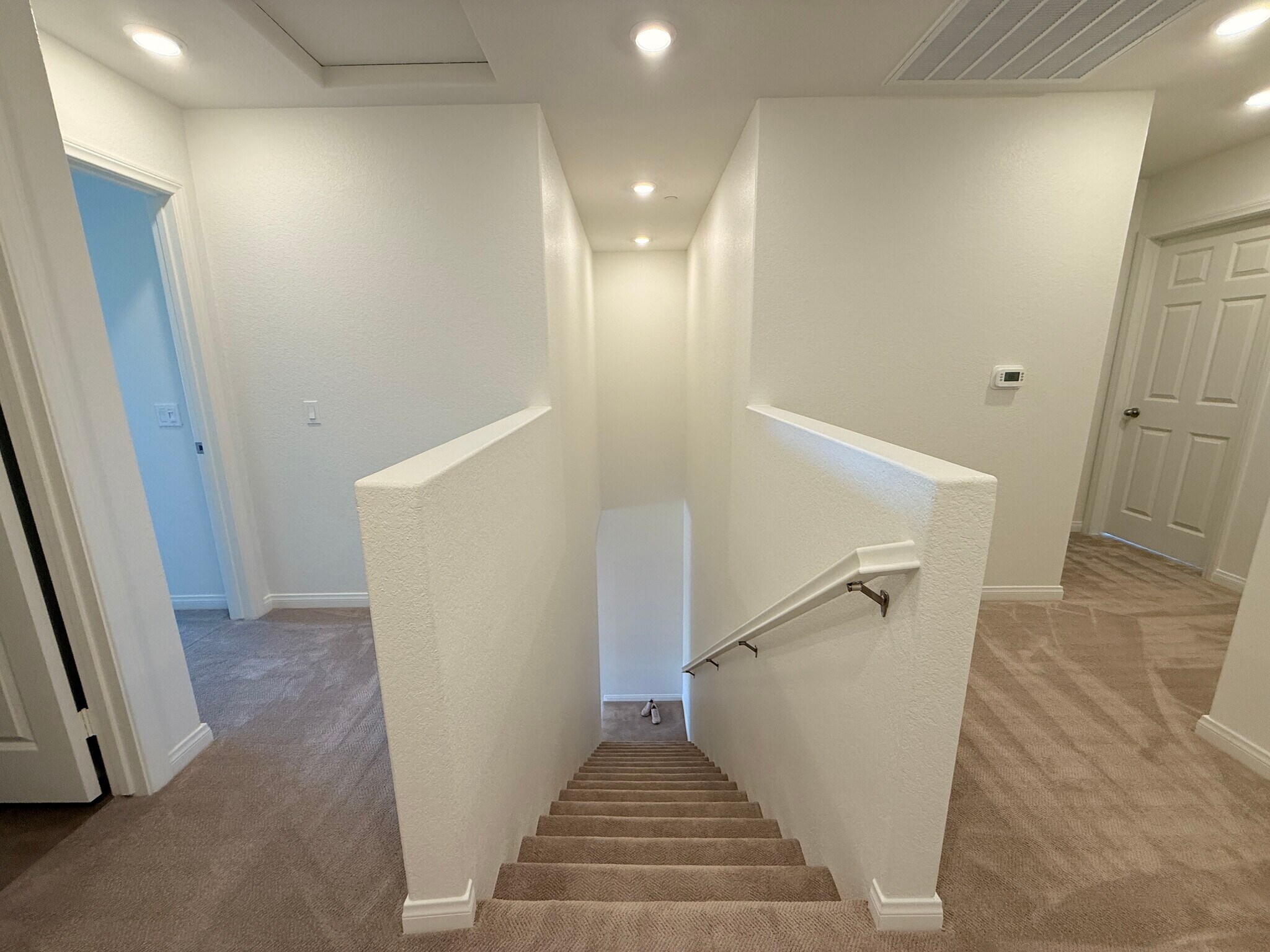 2nd Floor Stair & Hallway - 4249 E Rincon St