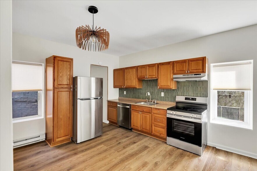 Building Photo - 149 Jay St