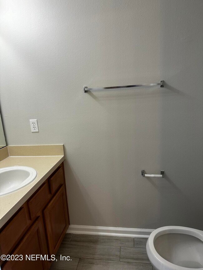 Building Photo - 559 Southbranch Dr