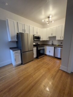 Building Photo - 4944 S Michigan Ave