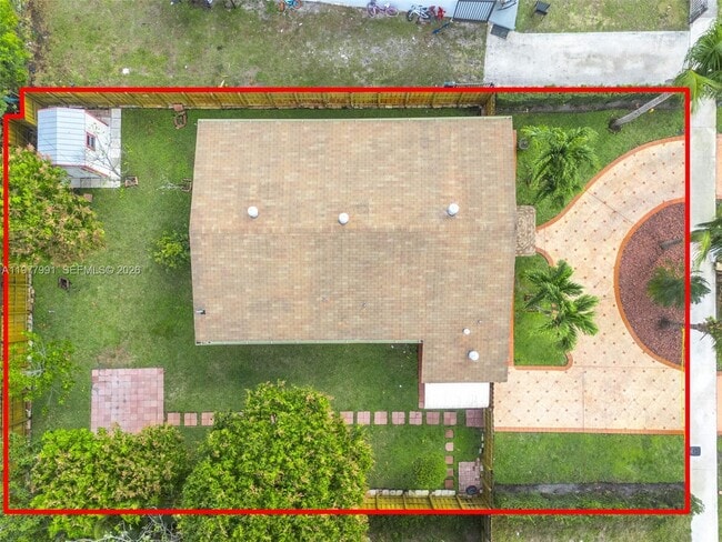 Building Photo - 6863 SW 21st St