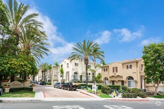 Building Photo - Townhome in Carmel Valley