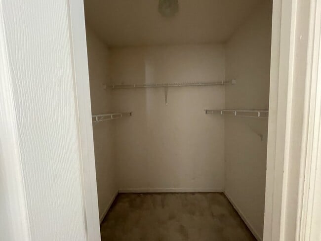 Building Photo - House for Rent